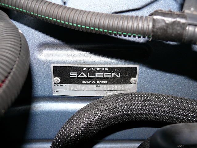 The manufacturer's plate in the engine compartment with the build date and serial number of the car. (car_0016.jpg, 640w x 480h )