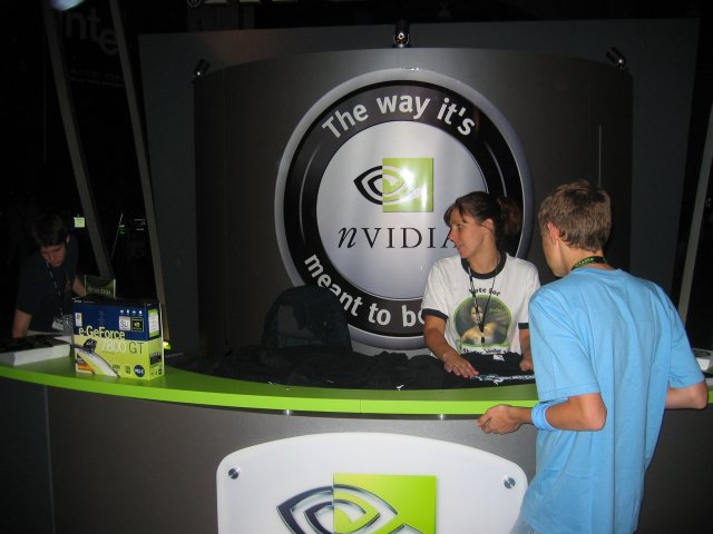 The nVidia booth with a booth babe. (qc052010.jpg, 640w x 480h )