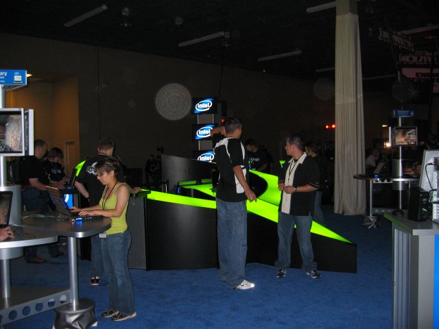 The giant, glowing Quake symbol in the Intel booth (qc061003.jpg, 640w x 480h )