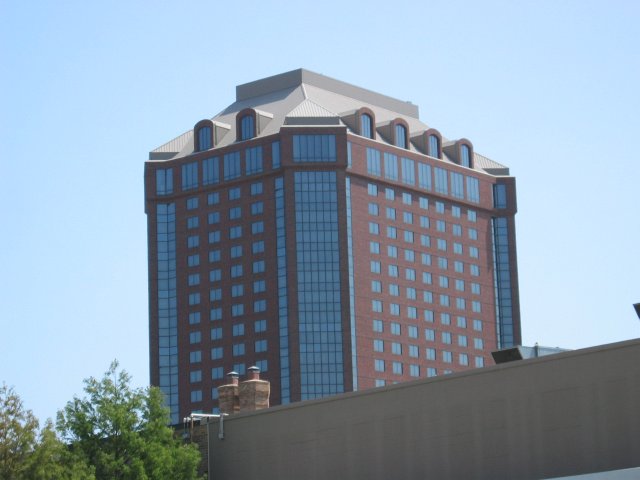 One final look at the Hilton Anatole (qc064004.jpg, 640w x 480h )