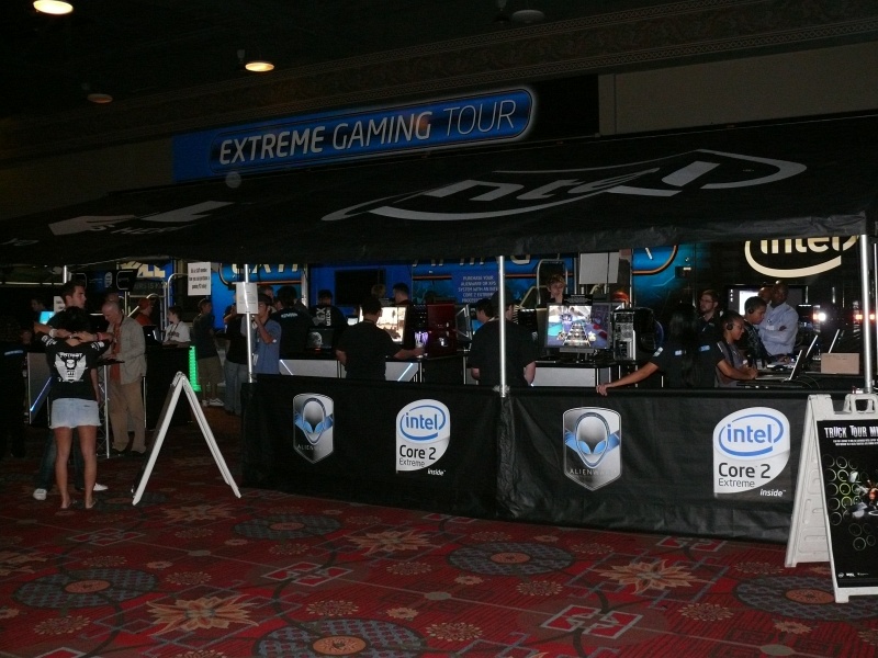 Dell and Intel had a huge booth area which included a large trailer set up as a store (qc081010.jpg, 800w x 600h )