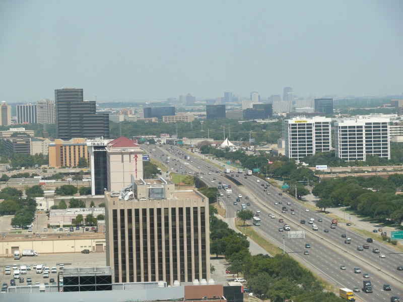 Stemmons Freeway (I-35) with Las Colinas in the distance (qc082003.jpg, 800w x 600h )
