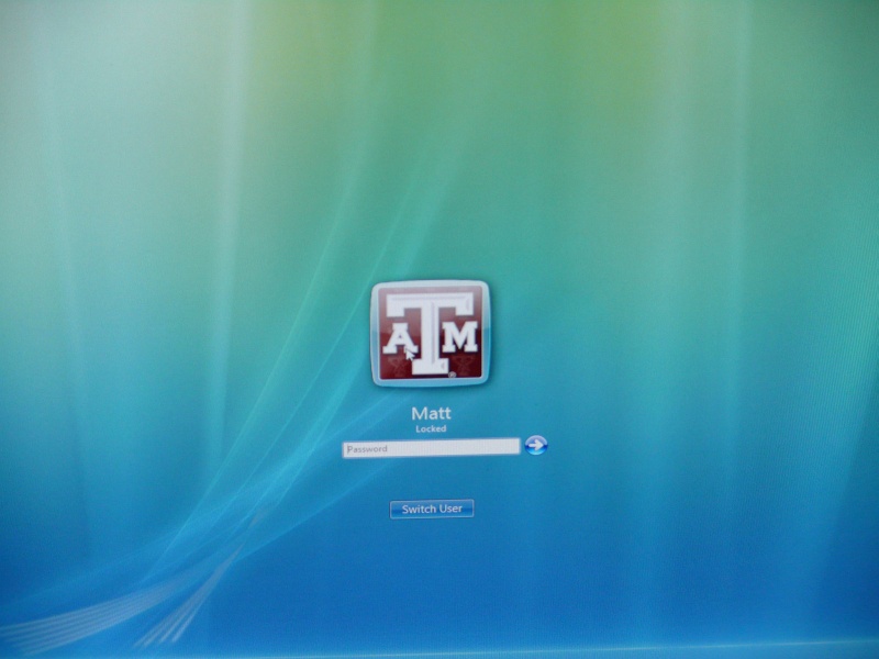 We have to give a fellow Aggie some props … Wh00p! (qc090079.jpg, 800w x 600h )
