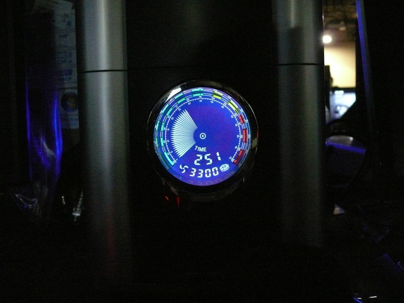 We like the gauge on this PC (qc090094.jpg, 800w x 600h )