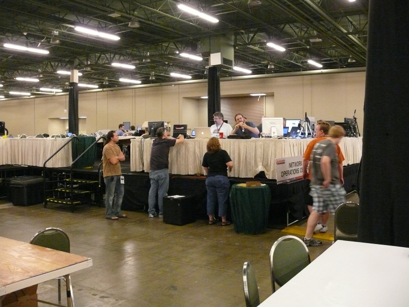 A huge NOC was located in the middle of the BYOC. (qc100004.jpg, 800w x 600h )