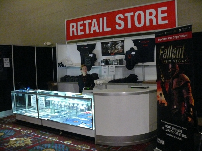 A first for Quakecon, the Retail Store. (qc100031.jpg, 800w x 600h )