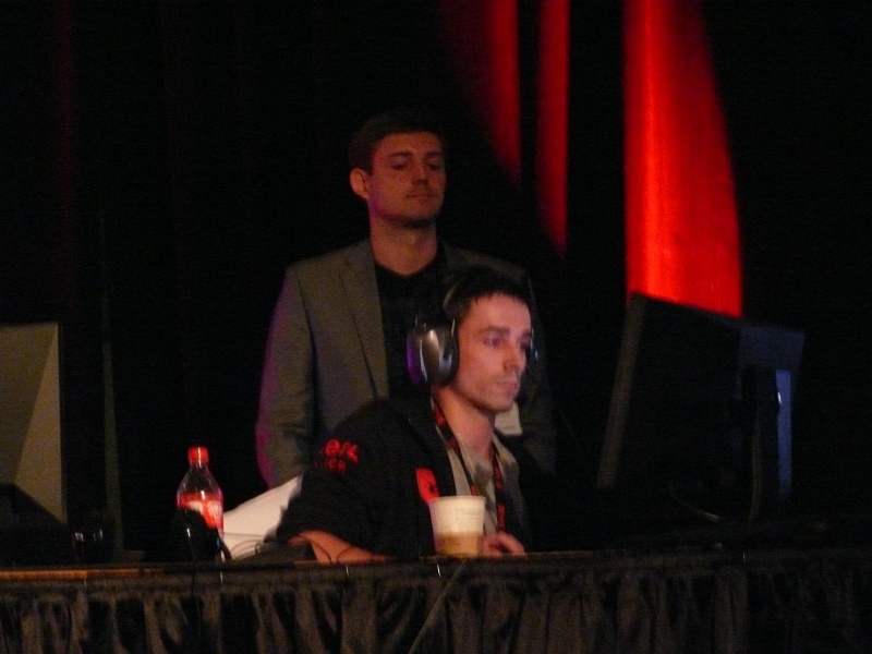 Cooller's brother (and manager) watches the tournament action from the stage. (qc100049.jpg, 800w x 600h )