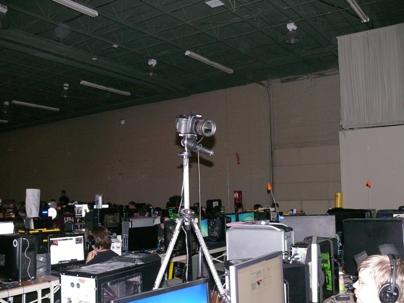 Collecting images for a BYOC time lapse. (qc110047.jpg, 800w x 600h )